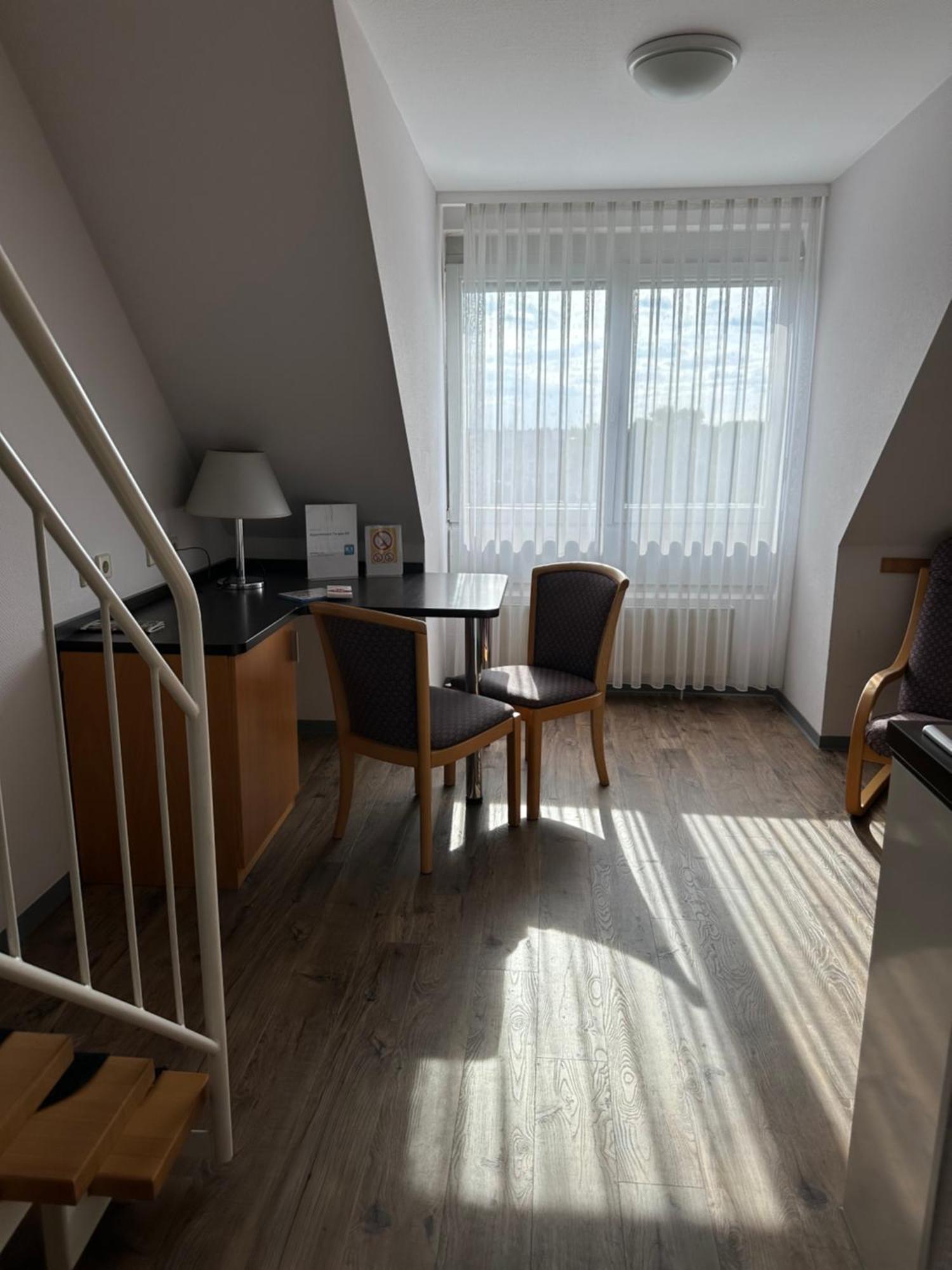 T24 - Ihr Appartement Mit Charakter Зиндельфинген Экстерьер фото